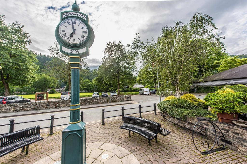 Alpine Apartments Snowdonia Betws-y-Coed Exterior photo