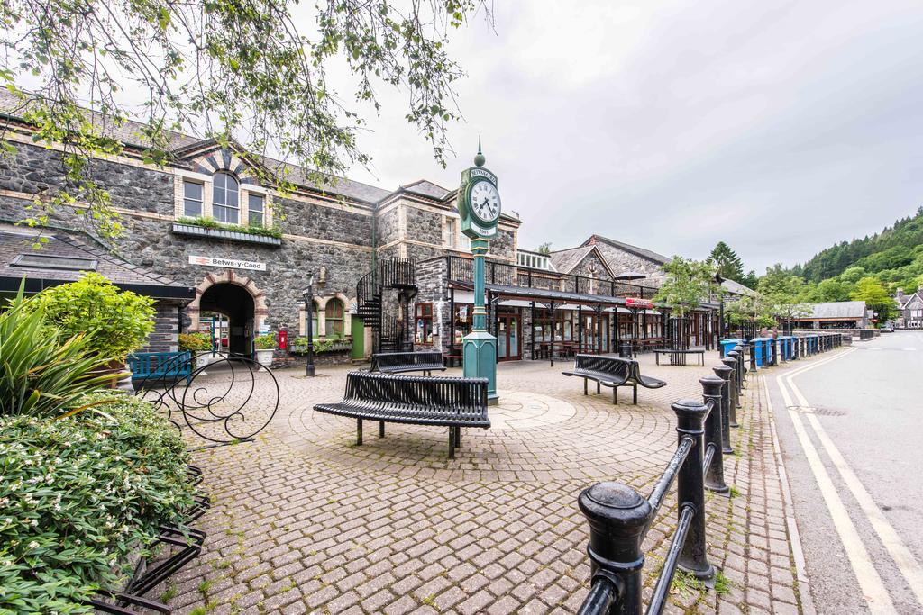 Alpine Apartments Snowdonia Betws-y-Coed Exterior photo